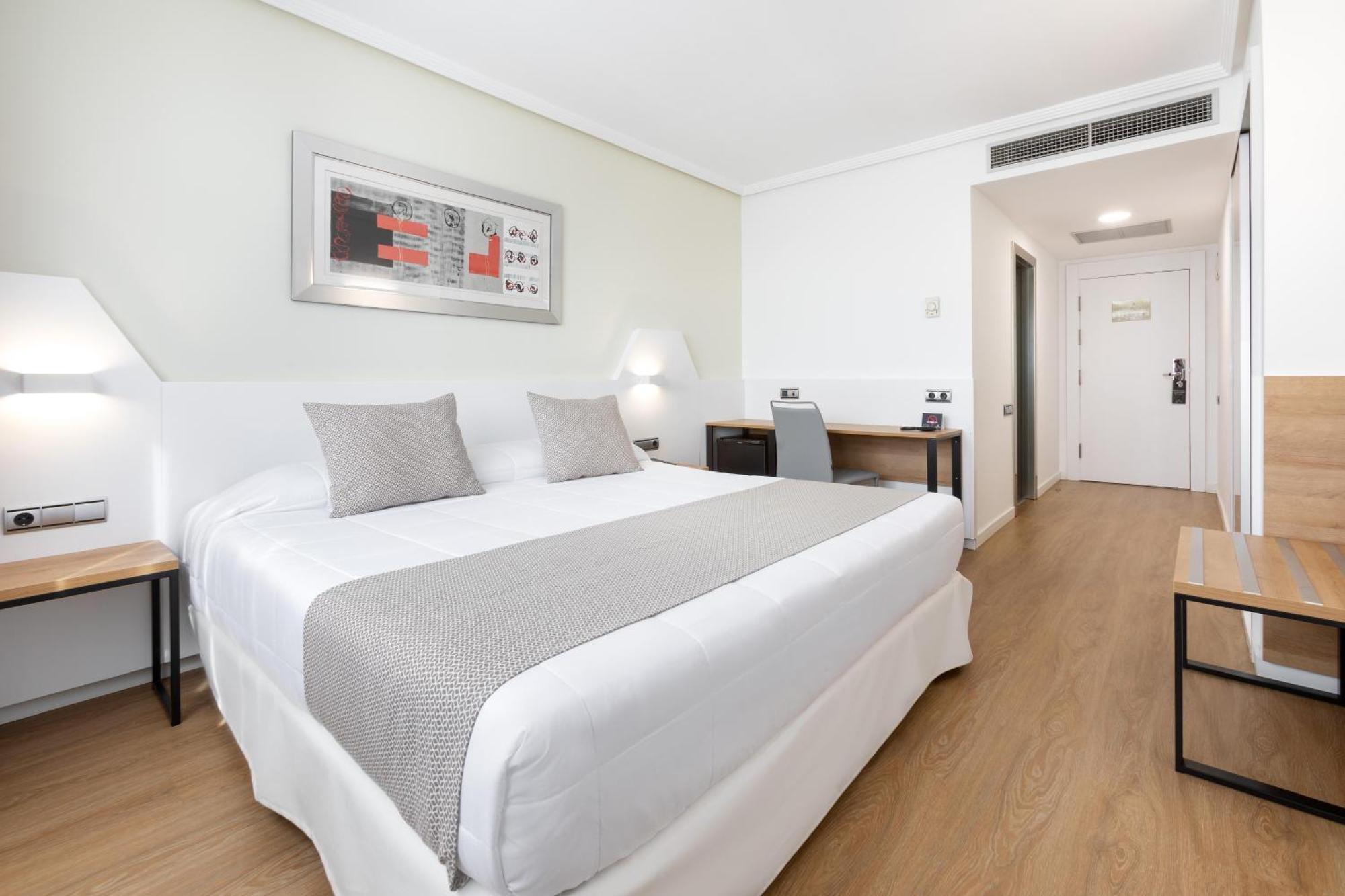 Hotel Alexandre Frontair Congress Sant Boi de Llobregat Exterior foto